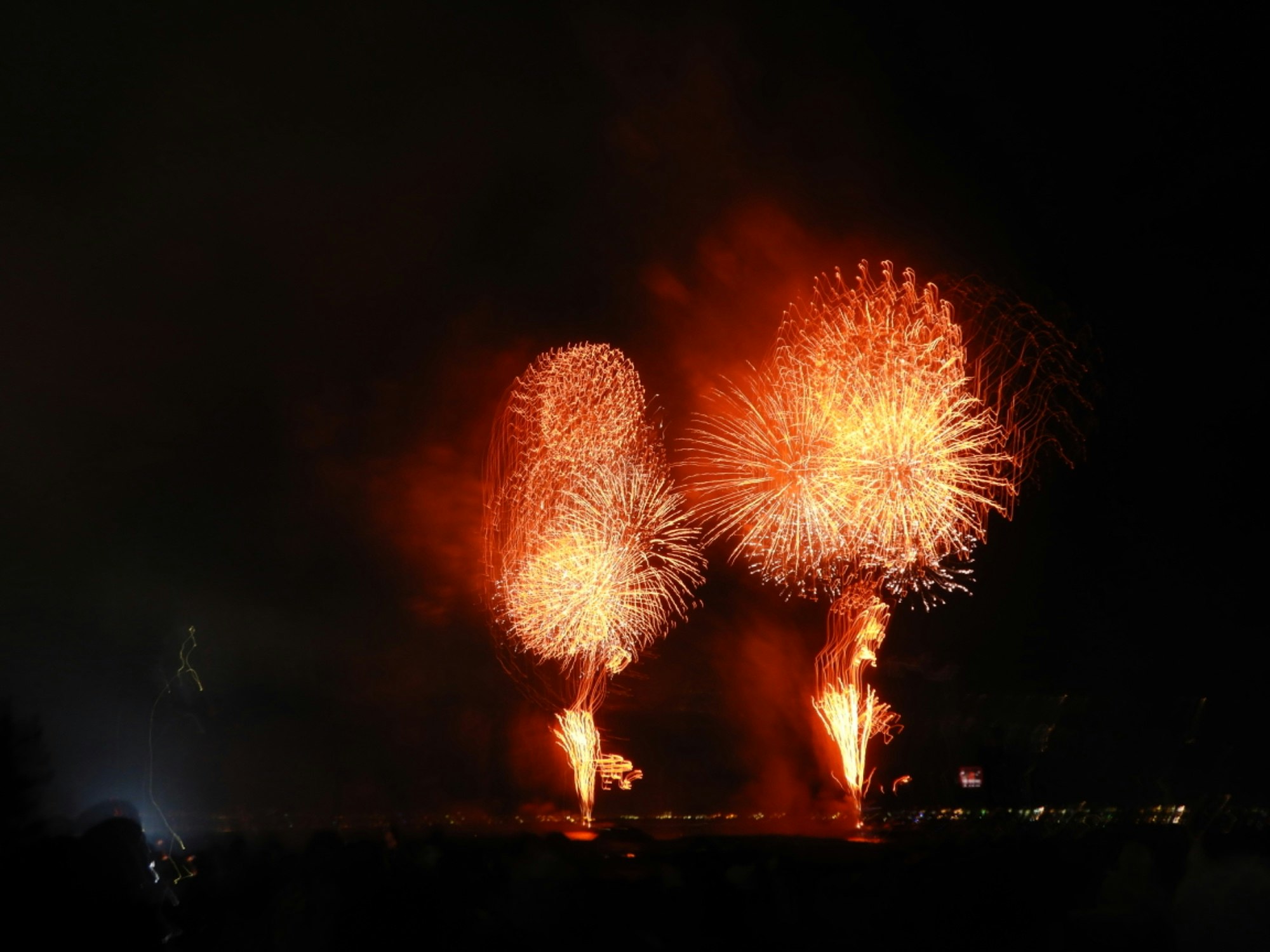 Asukaさんの投稿｜市制施行40周年記念第41回浦安市花火大会🎆燃え盛る