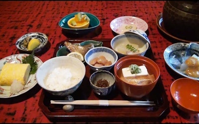 An Elegant Breakfast at Kinmata, a Long-Established Ryokan in Kyoto. An Introduction To the Beautiful Cuisine That Tastes as Good as It Looks!