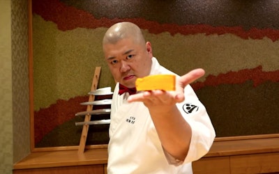 The Masterful Skills of a Sushi Chef Whose Signature Pose Has Been Making a Buzz Around the World! Teruzushi in Kitakyushu City, Fukuoka Is Excellent Not Only in Terms of Performance, but Also in Terms of Taste!