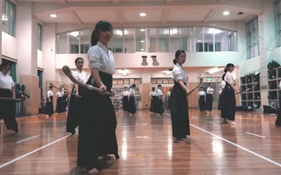 The White-Knuckle Battles of Japan’s Strongest High School Naginata Club! A Look at the Historic Japanese Martial Art, Naginata!