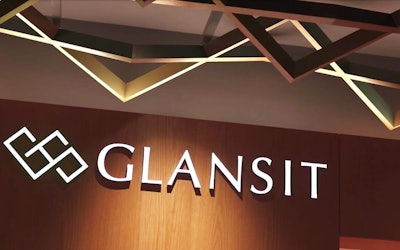 GLANSIT KYOTO KAWARAMACHI Is a Capsule Hotel With the Highest Level of Hospitality! A Lounge, Cypress Baths, Luxury Spaces... 100% Fun at This Capsule Hotel!