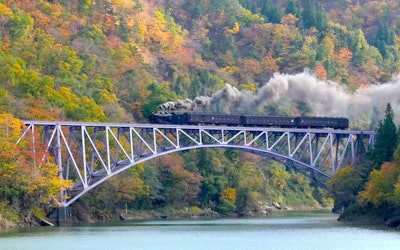 Aizu-Tadami Koyo-go - A Steam Locomotive Running Through Beautiful Autumn Foliage of Fukushima! Selected As One of the "Top Ten Railway Lines With Beautiful Autumn Foliage," This Train Still Runs As a Classic Steam Locomotive!