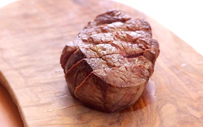 Learn How to Successfully Grill a High Quality Grass-Fed Beef Fillet in This Video!