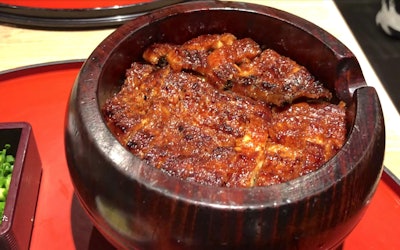名古屋名产「鳗鱼盖浇饭」介绍「白河」的盖浇饭吃法！