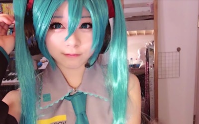 From No Makeup to Hatsune Miku! a Cosplay Makeup Tutorial! These Detailed Makeup Techniques Are a Must See!
