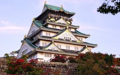 Osaka Castle - Built by Toyotomi Hideyoshi, the Second "Great Unifier" of Japan, in Osaka! Learn About the History of the Warring States Period Through Famous Swords and Armor!
