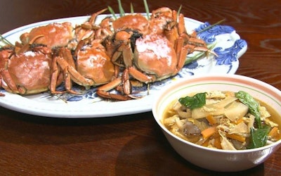 Wake, Okayama’s Local Seasonal Feast. Introducing Traditional Mitten Crab Fishing, Mitten Crab Recipes, and the Mitten Crab Dish “Kakemeshi”!