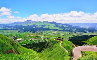 The World of the Ghibli Film "Castle in the Sky" Has Spread To Aso, Kumamoto Prefecture! With Its Rich, Unexplored Landscape and Spectacular Scenery, Aso Is a Popular Spot for Drives!