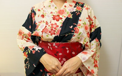 The Yukata (浴衣) Is an Essential Item of Clothing for Summer Festivals and Hot Spring Trips! Learn the Tips and Tricks of Putting on a Yukata! We’ll Teach You How!