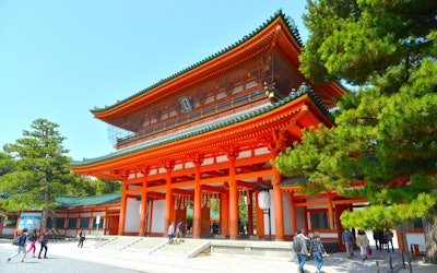 Heian Shrine Is a Popular Sightseeing Spot You Don't Want To Miss When Visiting Kyoto! Vermilion Shrines, Scenic Gardens, and Many More Sights Make It One of Kyoto's Top Power Spots!
