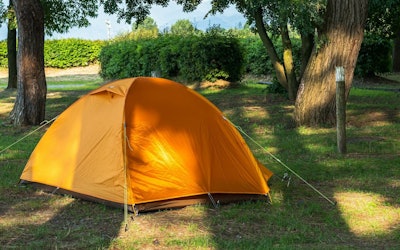 A Beginner's Guide to Setting Up a Tent. Using the Popular Montbell Stellaridge Tent