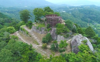 Yamashiro: Mountain Castles of the Popular Warriors, Oda Nobunaga and Ranmaru Mori of Japan's Warring States Period