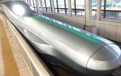 Gaining Attention From All Over the World! A Test Run of the Latest Shinkansen, Running at a Top Speed of 400 KM/H. The Cool, Futuristic Design of ALFA-X!