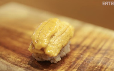 日本の江戸前寿司職人として知られる中澤圭二さんが、ハワイ・ワイキキにオープンした注目の「すし匠」！ハワイの魚をつかい江戸前で握る、こだわりの寿司と職人魂を語る！