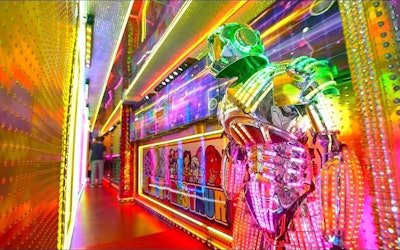 Kabukicho's Robot Restaurant: Flashy Dancers and Robots in Shinjuku, Tokyo! Experience the Amazing Entertainment of the Show From Another Dimension! 