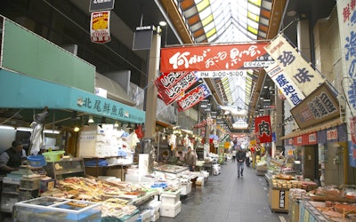 The Kitchen of Osaka - Kuromon Market, Is Lined With Fascinating Shops! It's a Shopping Spot That You Don't Want to Miss if You're Looking to Try Naniwa Cuisine!