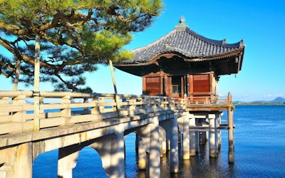 Ukimido at Mangetsuji, a Temple Located on the Shores of Lake Biwa, Has Been Selected as One of the Eight Views of Omi​. Check Out the Origins of Ukimodo, Which Date Back to the Heian Period!