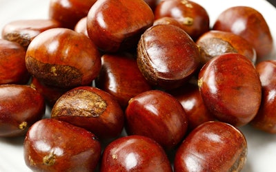 Roasting Tianjin Sweet Chestnuts Requires a Lot of Time and Effort but the Result Is Delicious! These Beautiful, Glossy Chestnuts Are a Traditional Food Loved by the Japanese People!