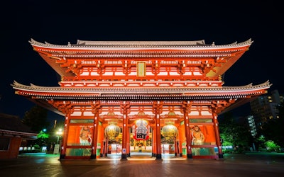 Check Out This Rare Nighttime Footage of Sensoji Temple! Enjoy the Popular Sightseeing Spot in Taito, Tokyo, Illuminated Beautifully at Night!
